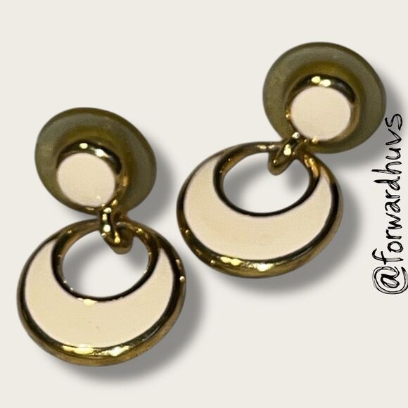 Bundle Sale 3 for $15 | Vintage Trifari Gold-Tone Earrings with Cream Enamel - Picture 6 of 8